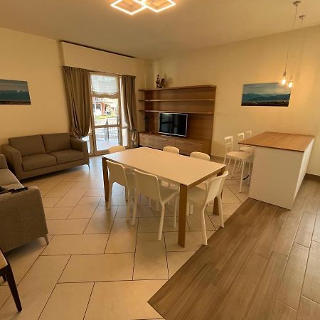 Casa Danzi Villa Peschiera del Garda Luaran gambar