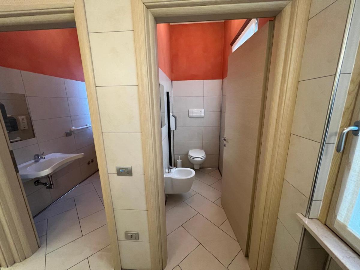Casa Danzi Villa Peschiera del Garda Luaran gambar
